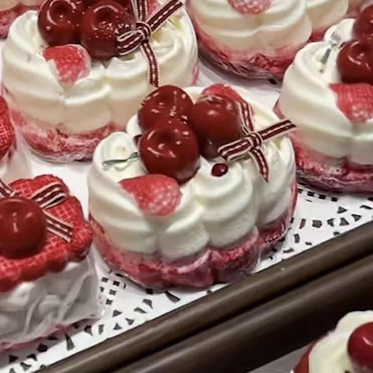Cherry Cream Tart handmade silicone dessert squishy, approximately 210g